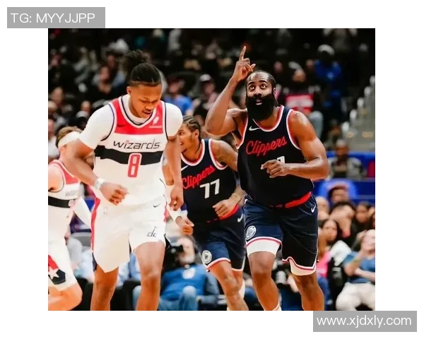 洛杉矶快船队四连败危机：詹姆斯·哈登状态低迷，德文·布克独木难支，杰拉德·格林伤退雪上加霜